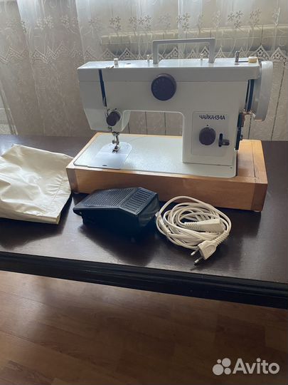 Швейная машина чайка 134а