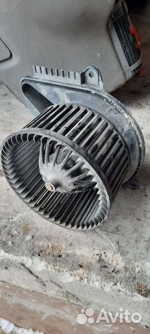 Моторчик печки Ауди А 6 1999 год