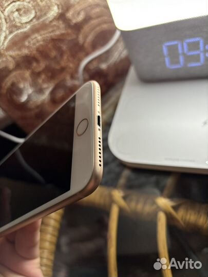 iPhone 8 Plus, 64 ГБ