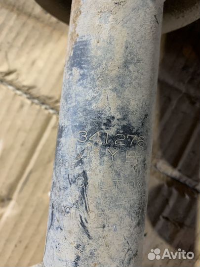 Амортизаторы задние Subaru Legacy/Outback BE#/BH#