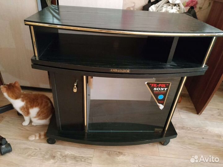 Тумба под тв