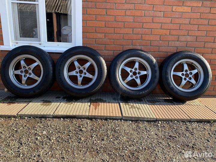 Колеса 215/70/R16