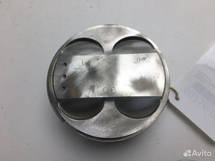 Поршень Infiniti M35 Y50 VQ35HR 2009