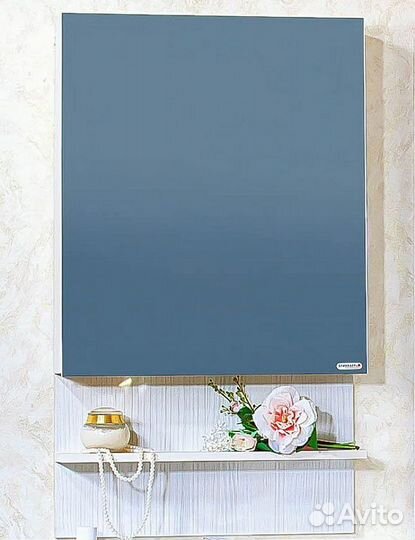 Зеркало-шкафчик в ванную