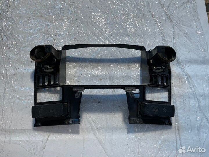 Консоль панели приборов Scania