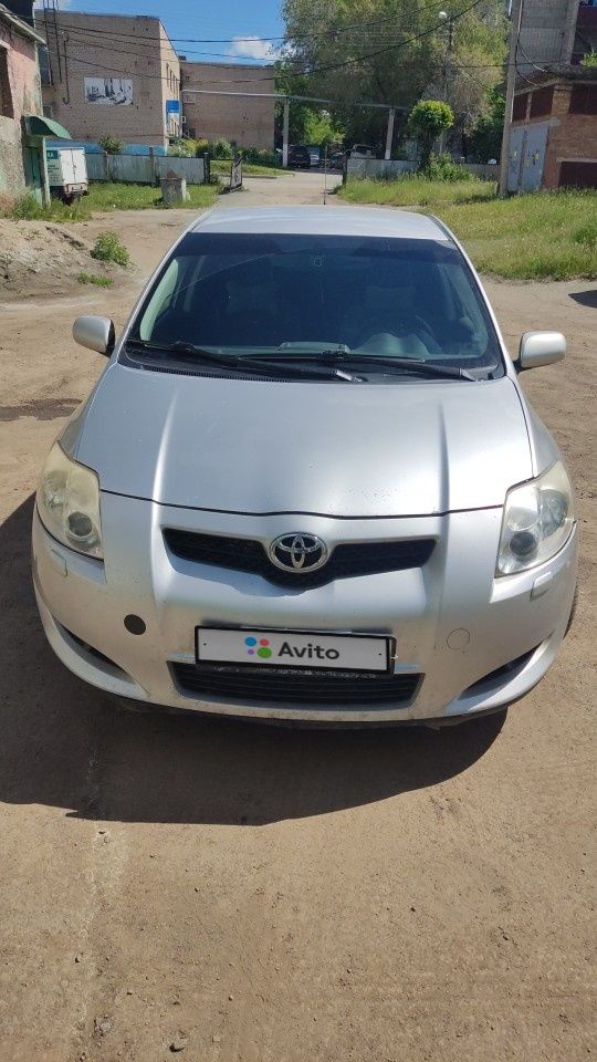 Toyota Auris: фото владельца