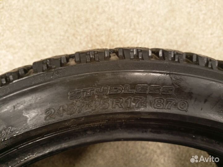 Bridgestone Blizzak WS-50 215/45 R17