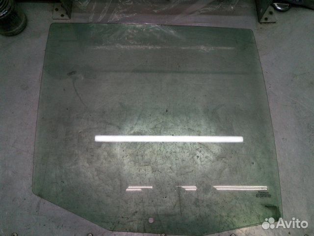 Стекло двери заднее правое Ford Fusion 2002-2012