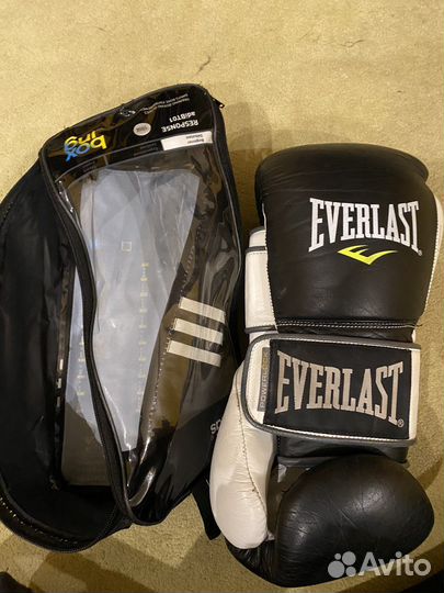 Боксерскте перчатки Everlast