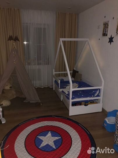 Кровать домик