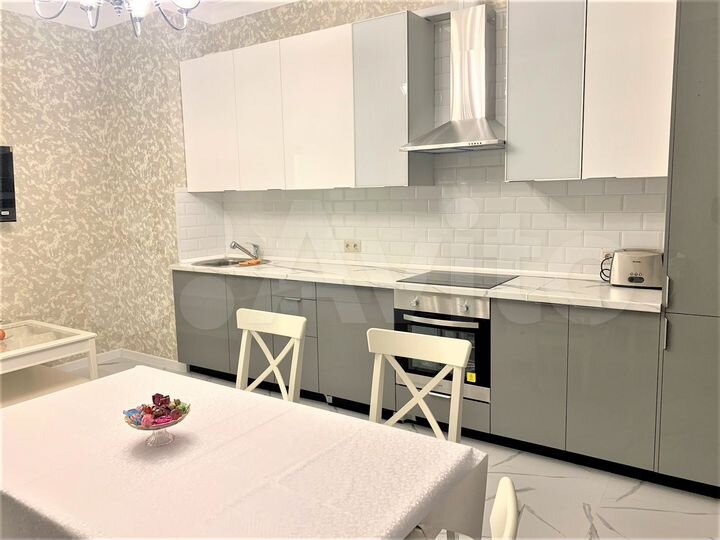 2-к. квартира, 75 м², 10/15 эт.