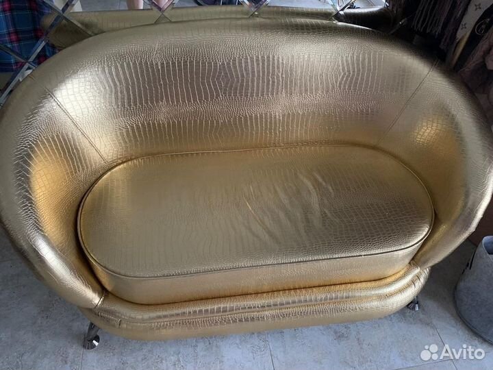 Диван и кресло