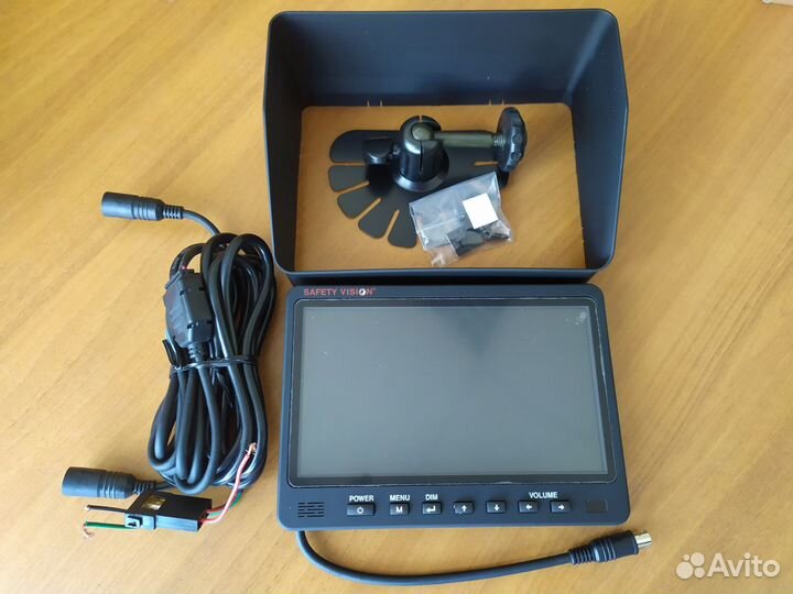 Автомобильный монитор 7'' Safety Vision SV-LCD70RP