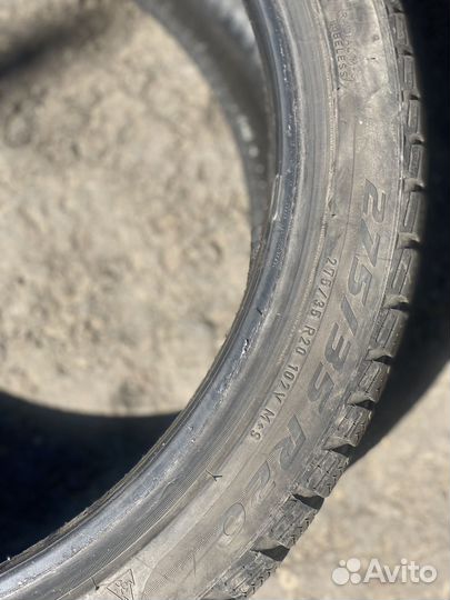 Pirelli Winter Sottozero 3 245/40 R20 и 275/35 R20 102V