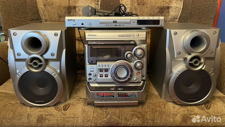 Музыкальный центр samsung, микрофон, DVD плеер