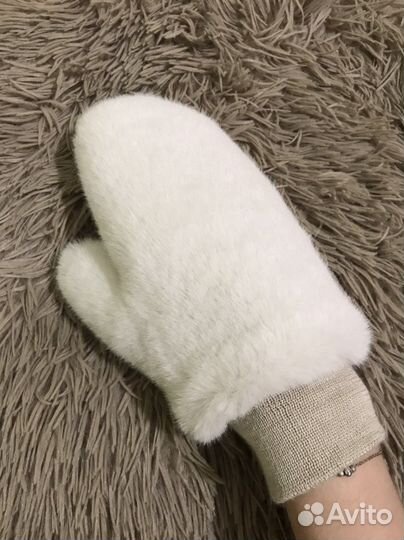 Варежки ручной работы женские