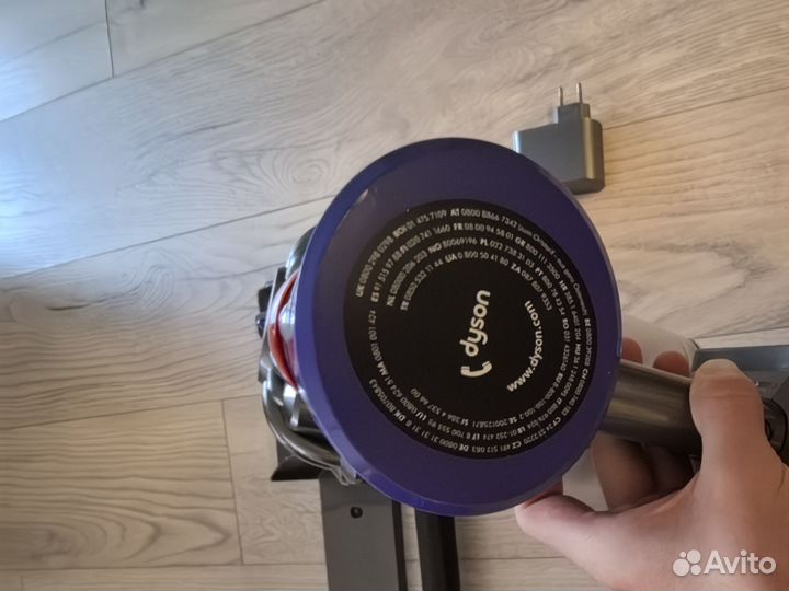 Пылесос Dyson V8 Absolute Black