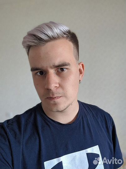 Продавец-консультант, официант, сотрудник пункта в