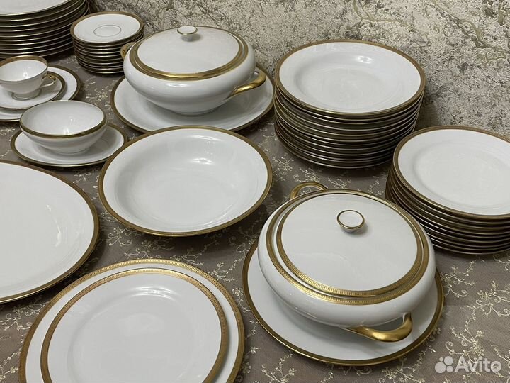 Чайно столовый сервиз на 12 персон
