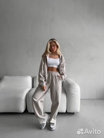 Костюм со стразами Корея