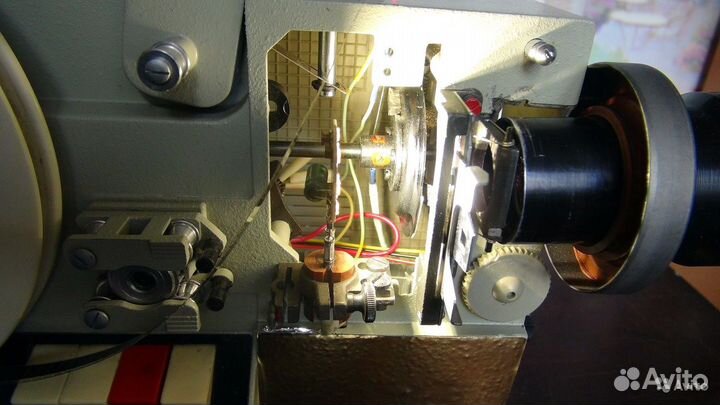 Модернизированные кинопроекторы русь для оцифровки