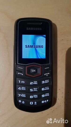 Телефон Samsung gt-e1081t