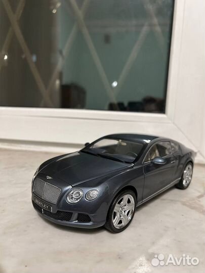 Bentley continental GT 1:18 minichamps