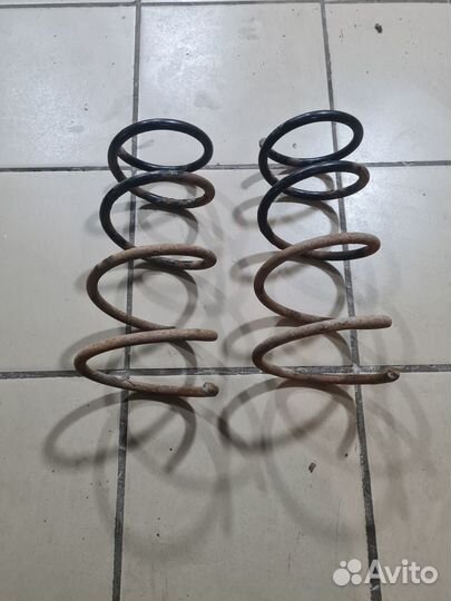 Пружина передняя Renault Megane I