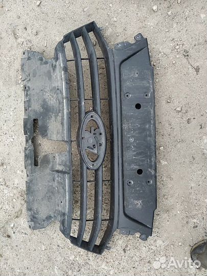 Решетка радиатора LADA Vesta веста