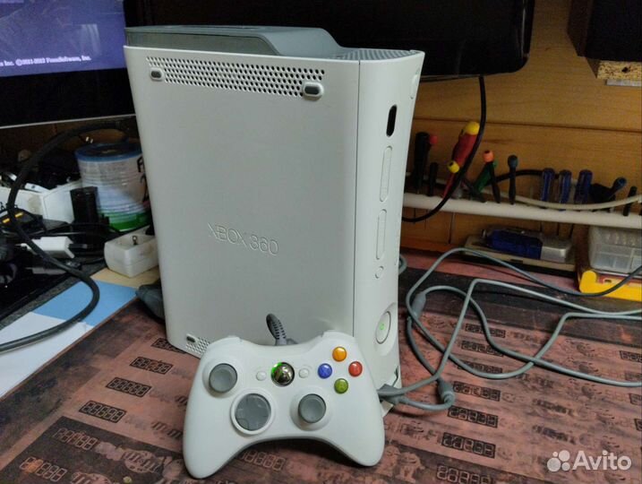 Xbox 360 Fat 500Gb Freeboot+100игр (Прошитый)