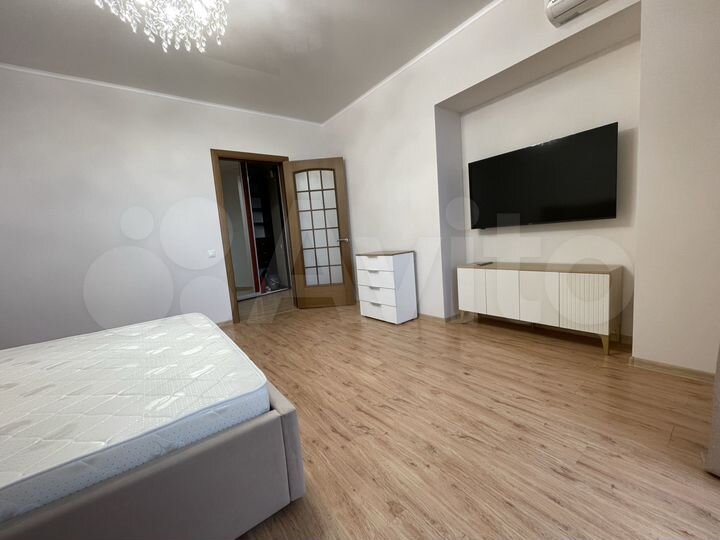 2-к. квартира, 52 м², 10/10 эт.