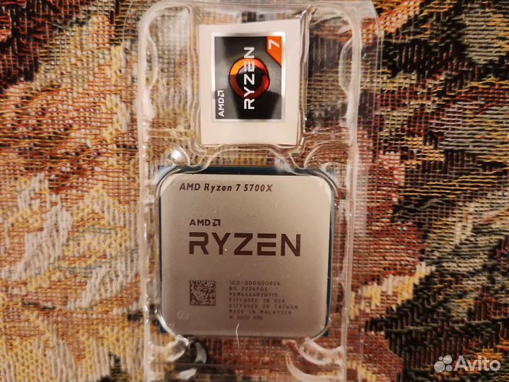 AMD Ryzen 7 5700x новый