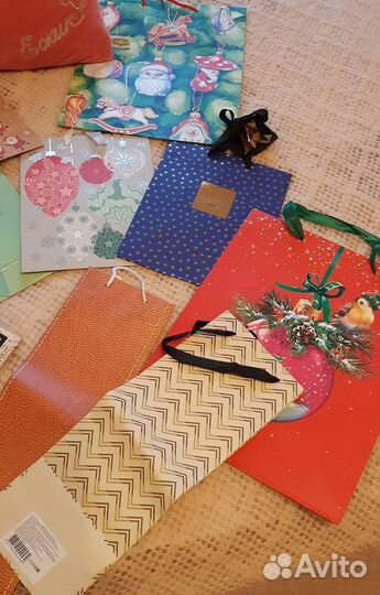 Подарочные пакеты, декоративные подушки