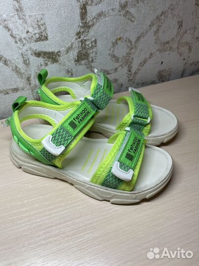 Сандали для девочки