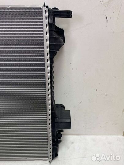 Радиатор охлаждения Bentley GT FS с 2018 3S