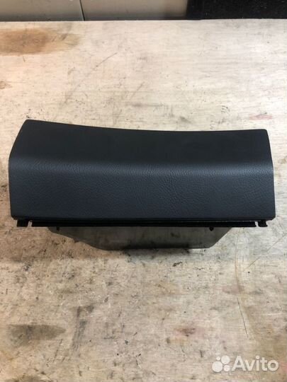 Бардачок Mercedes-Benz S-Class W220 M113E50