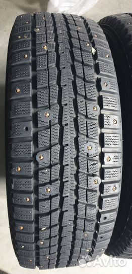 Dunlop SP Winter Ice 01 205/60 R16 92T