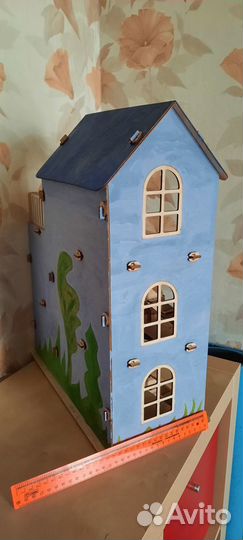 Домик кукольный