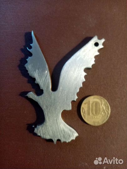 Сувениры. Гравировка на камне.Яйцо Фаберже.Дельфин