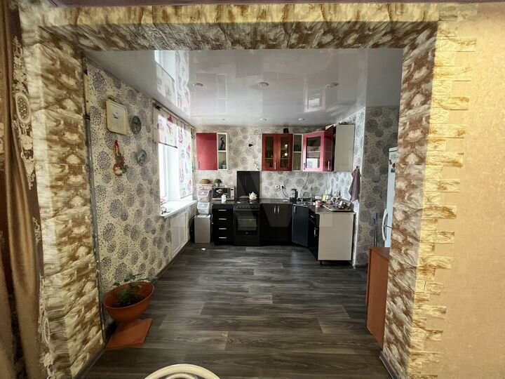 4-к. квартира, 84 м², 3/5 эт.