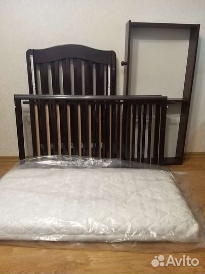 Детская кровать от 0 до 3 лет б/у