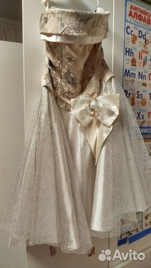 Платье праздничное на 8-9 лет