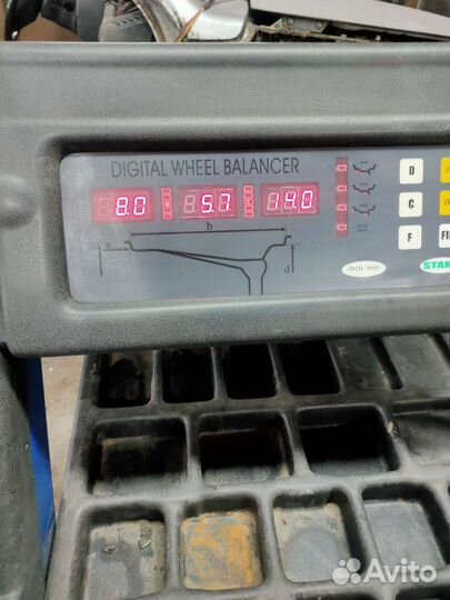 Балансировочный станок AE&T DST950B
