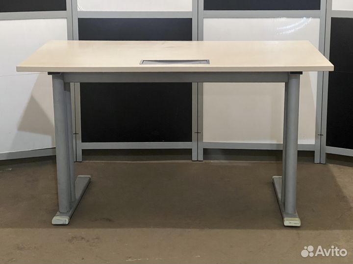 Стол металлокаркас 140Х80, бу