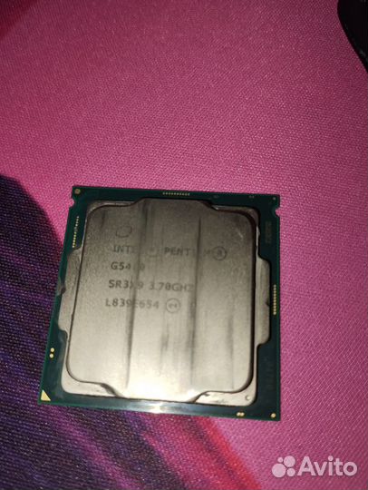 Процессор Intel Pentium Gold G5400