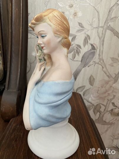 Статуэтка Бюст Девушка Старинный