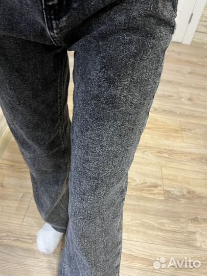 Джинсы женские широкие