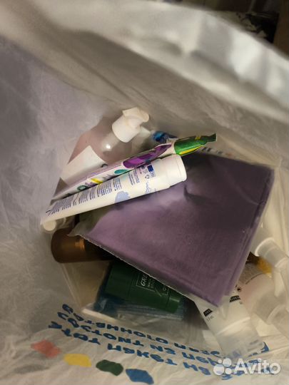 Набор косметики, уходовые пакетом