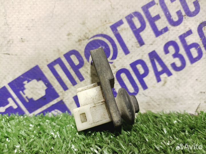 Концевой выключатель (Концевик) Ssangyong Actyon