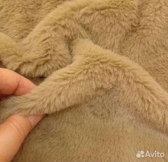 Отрез бежевого меха Кролик - 3 пог.м